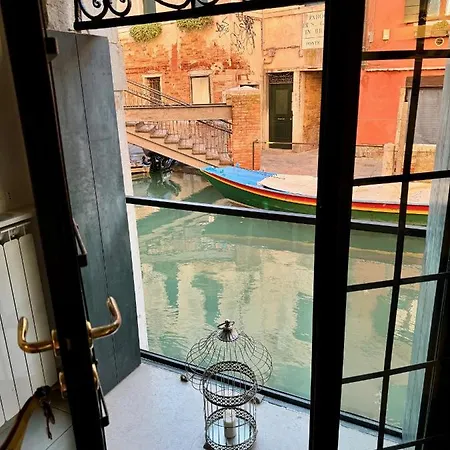 Ca Penini - Canal View *