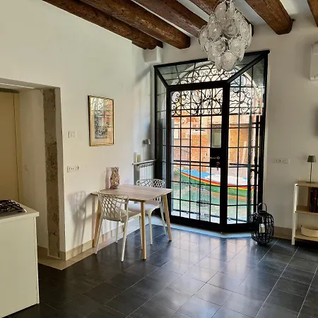 Ca Penini - Canal View Apartment