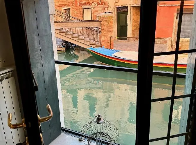 Ca Penini - Canal View *