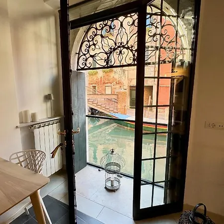 Ca Penini - Canal View * Venedig