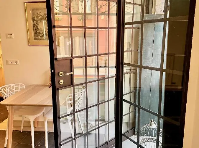 Ca Penini - Canal View