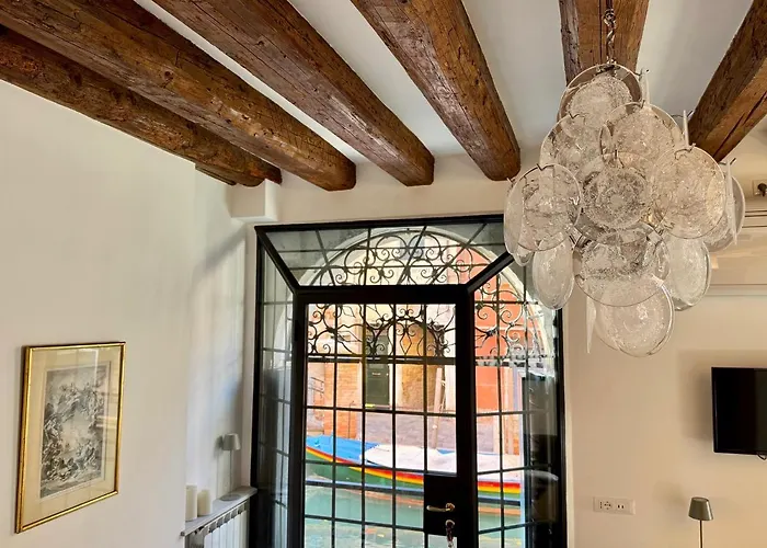 Ca Penini - Canal View *