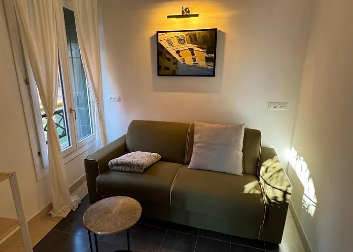 Ca Penini - Canal View