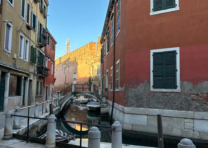 Ca Penini - Canal View *